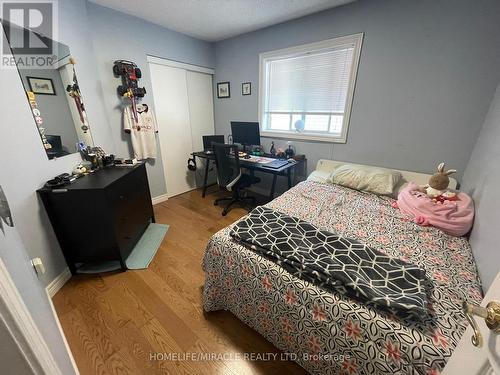 631 Warhol Way, Mississauga (Meadowvale Village), ON - Indoor Photo Showing Bedroom