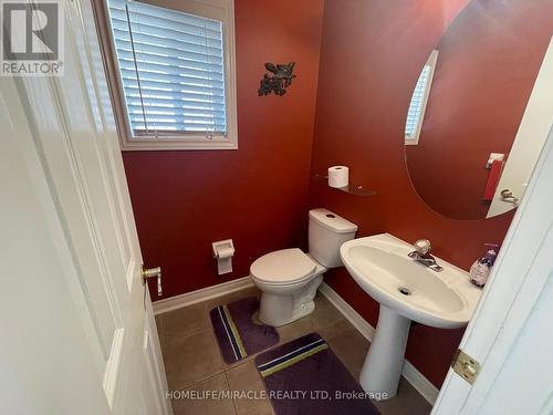 631 Warhol Way, Mississauga, ON - Indoor Photo Showing Bathroom