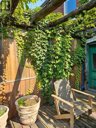 568 Gladstone Avenue, Toronto (Dovercourt-Wallace Emerson-Junction), ON - Outdoor With Deck Patio Veranda