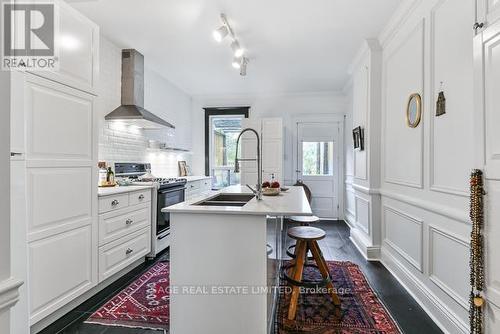 568 Gladstone Avenue, Toronto (Dovercourt-Wallace Emerson-Junction), ON - Indoor Photo Showing Kitchen With Double Sink With Upgraded Kitchen