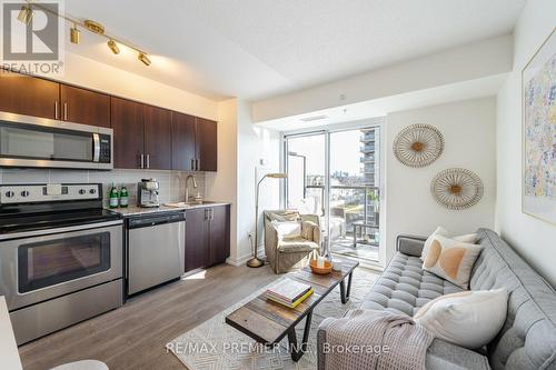 716 - 1420 Dupont Road, Toronto (Dovercourt-Wallace Emerson-Junction), ON - Indoor Photo Showing Kitchen