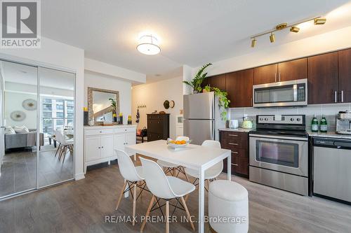 716 - 1420 Dupont Road, Toronto (Dovercourt-Wallace Emerson-Junction), ON - Indoor Photo Showing Kitchen