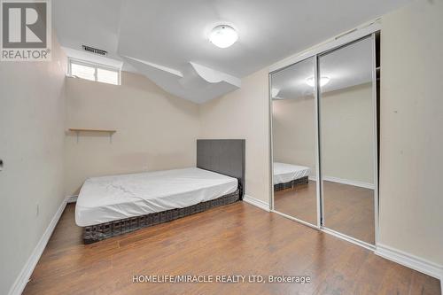 38 Eiffel Boulevard, Brampton, ON - Indoor Photo Showing Bedroom