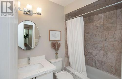 101 - 1270 Maple Crossing Boulevard, Burlington, ON - Indoor Photo Showing Bathroom