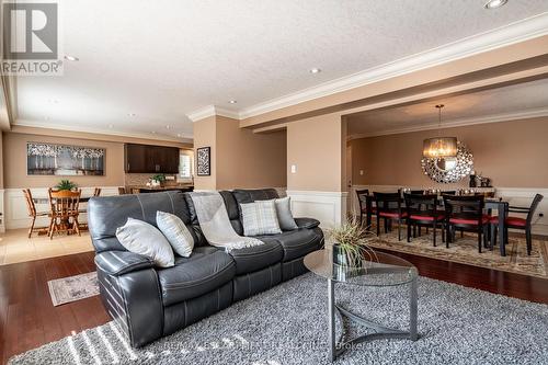 281 Brigadoon Drive, Hamilton (Gourley), ON - Indoor Photo Showing Living Room