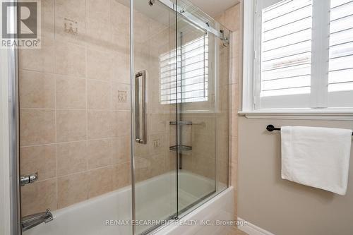 281 Brigadoon Drive, Hamilton, ON - Indoor Photo Showing Bathroom