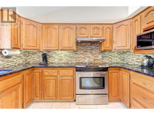 3536 Ranch Road, West Kelowna, BC - Indoor Photo Showing Kitchen