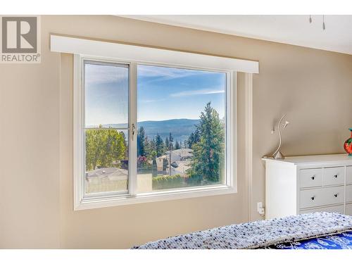 3536 Ranch Road, West Kelowna, BC - Indoor Photo Showing Bedroom