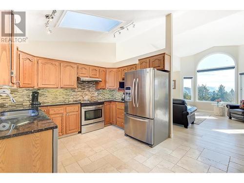 3536 Ranch Road, West Kelowna, BC - Indoor Photo Showing Kitchen