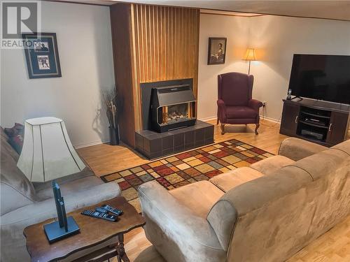 572 Summerhill Crescent, Sudbury, ON - Indoor Photo Showing Living Room With Fireplace