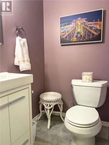 572 Summerhill Crescent, Sudbury, ON - Indoor Photo Showing Bathroom