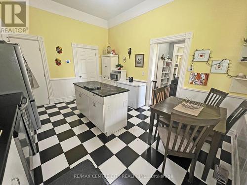 3670 Concession Drive, Southwest Middlesex (Glencoe), ON - Indoor Photo Showing Dining Room