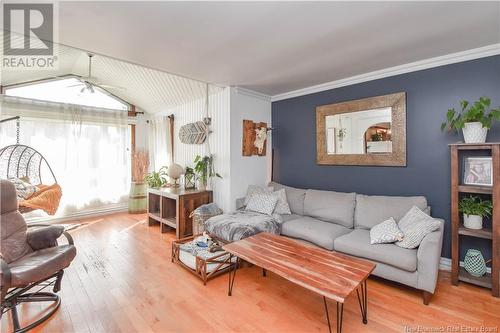 805 Principal Road, Petit-Paquetville, NB - Indoor Photo Showing Living Room