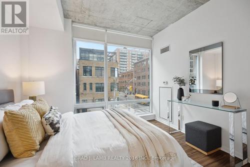 309 - 333 Adelaide Street E, Toronto (Moss Park), ON - Indoor Photo Showing Bedroom