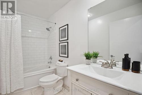 309 - 333 Adelaide Street E, Toronto (Moss Park), ON - Indoor Photo Showing Bathroom