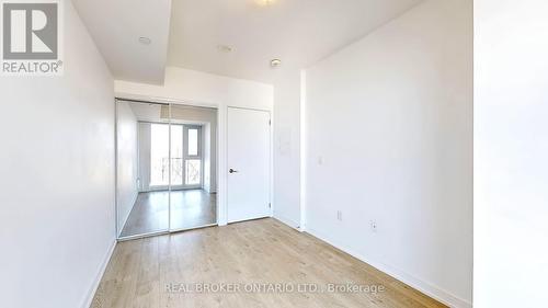 3605 - 50 Wellesley Street E, Toronto, ON - Indoor Photo Showing Other Room