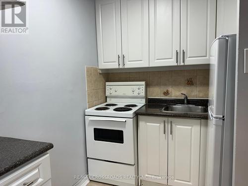 107 - 2770 Yonge Street, Toronto (Lawrence Park South), ON - Indoor Photo Showing Kitchen