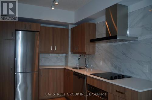 605 - 1028 Mcnicoll Avenue, Toronto (Steeles), ON - Indoor Photo Showing Kitchen