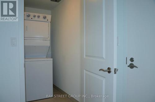 605 - 1028 Mcnicoll Avenue, Toronto (Steeles), ON - Indoor Photo Showing Laundry Room