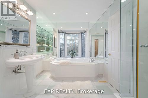 69 Kirkhill Place, Vaughan, ON - Indoor Photo Showing Bathroom