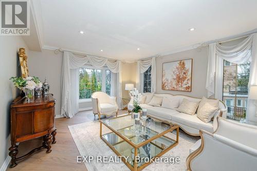 69 Kirkhill Place, Vaughan, ON - Indoor Photo Showing Living Room