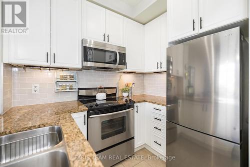 701 - 9235 Jane Street, Vaughan, ON - Indoor Photo Showing Kitchen With Double Sink With Upgraded Kitchen