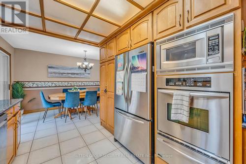 33 Hamer Boulevard, Toronto, ON - Indoor Photo Showing Kitchen