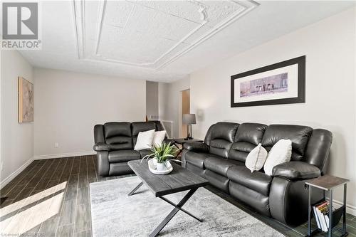 334 Parkwood Drive, Port Elgin, ON - Indoor Photo Showing Living Room