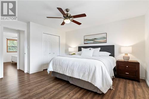 334 Parkwood Drive, Port Elgin, ON - Indoor Photo Showing Bedroom