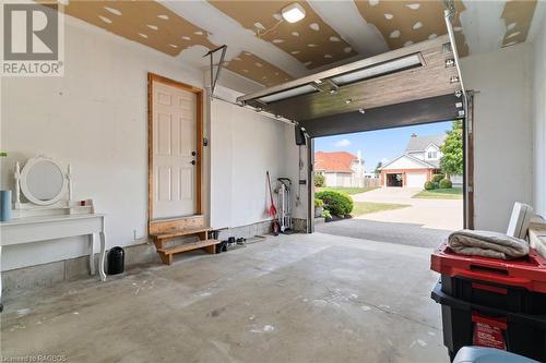 334 Parkwood Drive, Port Elgin, ON - Indoor Photo Showing Garage