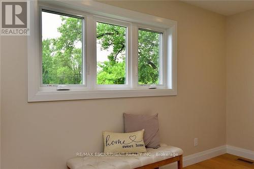 20 Clare Avenue, Hamilton (Hamilton Beach), ON - Indoor Photo Showing Other Room