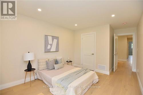 20 Clare Avenue, Hamilton, ON - Indoor Photo Showing Bedroom