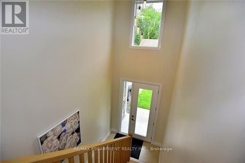 20 Clare Avenue, Hamilton, ON - Indoor Photo Showing Other Room