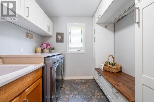 18 Westie Road, Brant (Brantford Twp), ON - Indoor Photo Showing Laundry Room