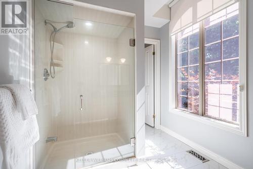 18 Westie Road, Brant (Brantford Twp), ON - Indoor Photo Showing Bathroom