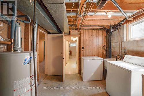 255 Berwick Street, Haldimand, ON - Indoor Photo Showing Laundry Room