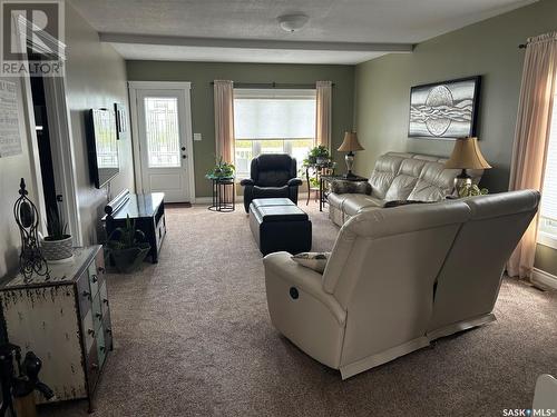 115 Herbert Street, Hazenmore, SK - Indoor Photo Showing Living Room