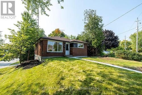 410 Elizabeth Street, Oshawa (Mclaughlin), ON - Outdoor