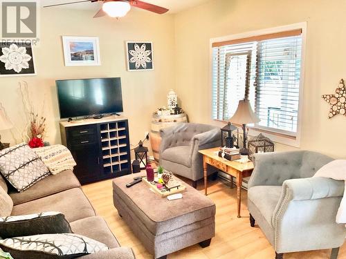 171 Government  N Avenue, Greenwood, BC - Indoor Photo Showing Living Room