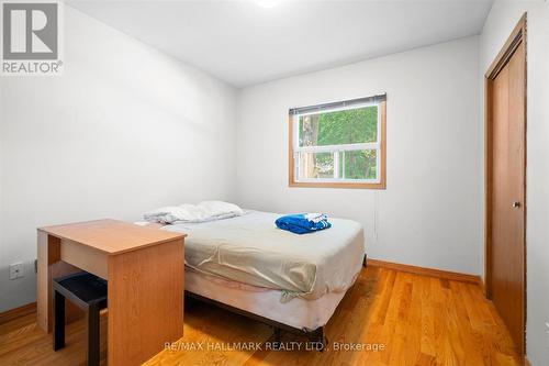 20 Irmac Court, Toronto, ON - Indoor Photo Showing Bedroom