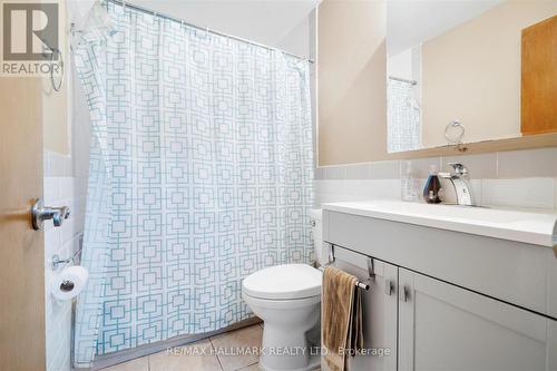 20 Irmac Court, Toronto, ON - Indoor Photo Showing Bathroom