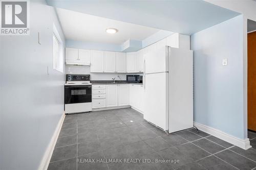 20 Irmac Court, Toronto, ON - Indoor Photo Showing Kitchen