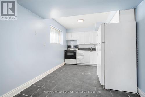 20 Irmac Court, Toronto, ON - Indoor Photo Showing Kitchen