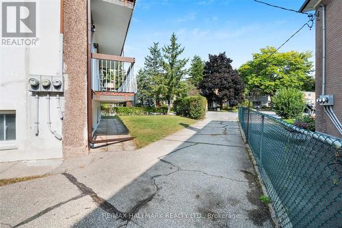 20 Irmac Court, Toronto, ON - Outdoor