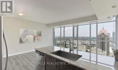 2801 - 4099 Brickstone Mews, Mississauga, ON - Indoor Photo Showing Kitchen