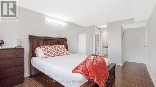 608 - 21 Markbrook Lane, Toronto (Mount Olive-Silverstone-Jamestown), ON - Indoor Photo Showing Bedroom