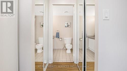 608 - 21 Markbrook Lane, Toronto (Mount Olive-Silverstone-Jamestown), ON - Indoor Photo Showing Bathroom