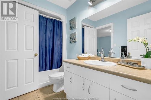 2512 Norcrest Avenue, Windsor, ON - Indoor Photo Showing Bathroom