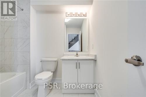 1 - 261 Skinner Road, Hamilton (Waterdown), ON - Indoor Photo Showing Bathroom