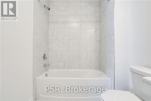 1 - 261 Skinner Road, Hamilton (Waterdown), ON - Indoor Photo Showing Bathroom